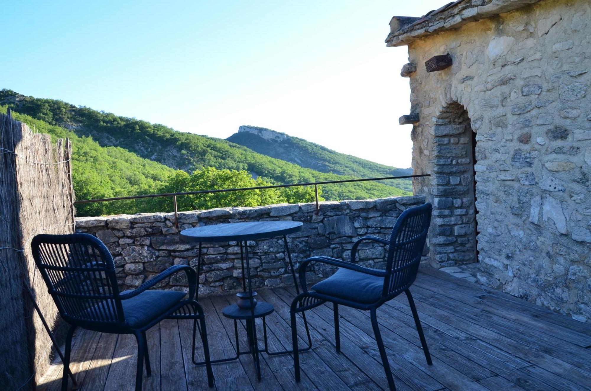 Le Domaine Du Castellas Sivergues Екстериор снимка